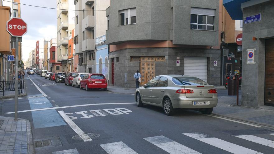 &quot;Nos preocupa que se pueda morir&quot;: una vecina de Las Palmas de Gran Canaria advierte sobre la situación de una persona sin hogar