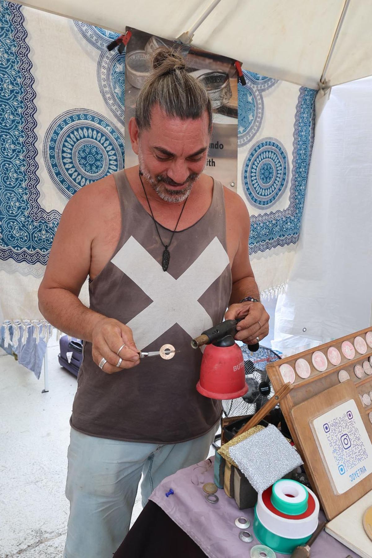 Mercadillo hippie de Punta Arabí