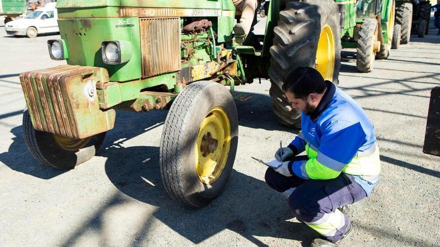 Veiasa reforzará la ITV agrícola con unidades móviles por la campaña de la aceituna