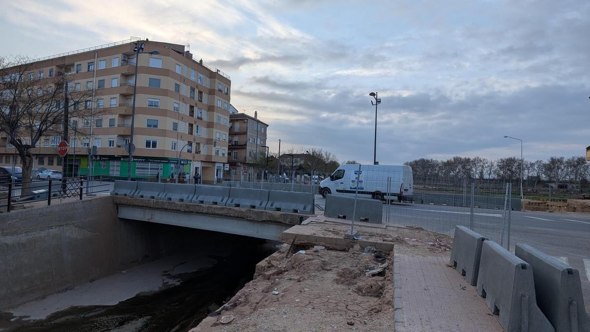 Obras de encauzamiento del río Magro en Utiel.