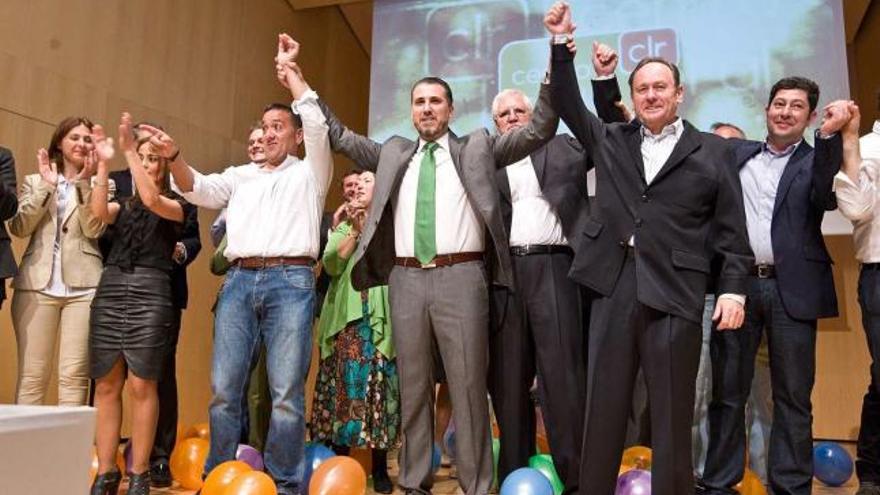 La presentación de la candidatura de CLr llenó ayer la Lonja con un mensaje de cambio en el Ayuntamiento de Orihuela.