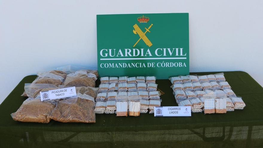 Interceptado con cerca de 2.000 cigarillos de tabaco de contrabando en Villanueva del Duque