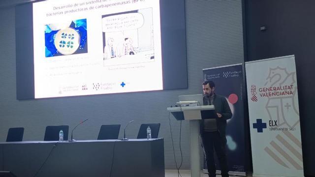 El doctor Antonio Galiana, investigador de Microbiología del Hospital General de Elche, presentaba recientemente el avance de su investigación. | INFORMACIÓN