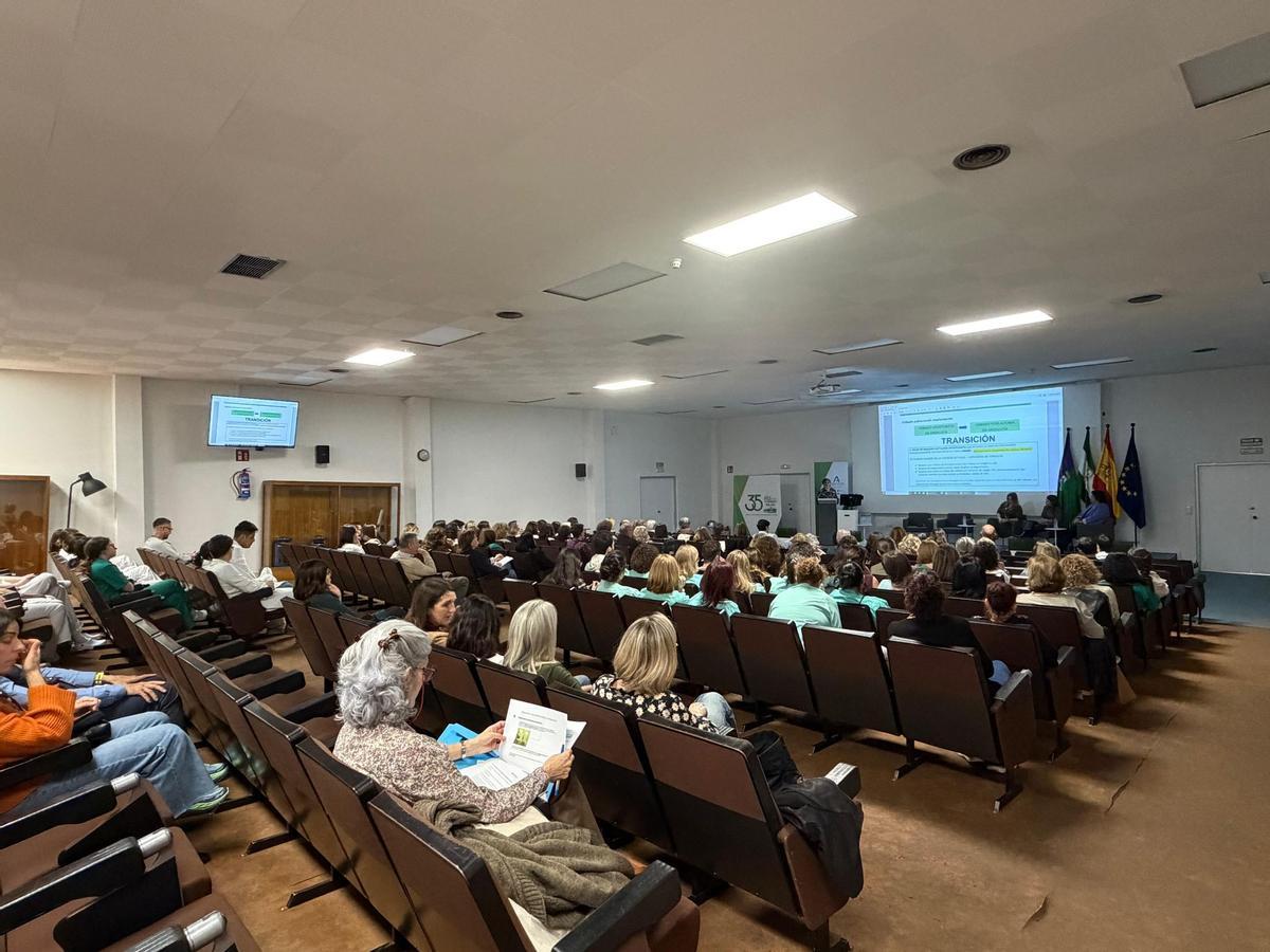 El Hospital Clínico organiza una jornada de actualización sobre cáncer de cérvix para profesionales