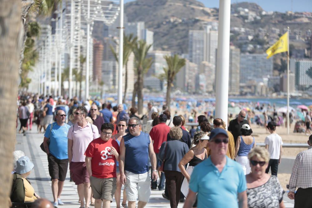 Las playas de Benidorm, llenas de turistas