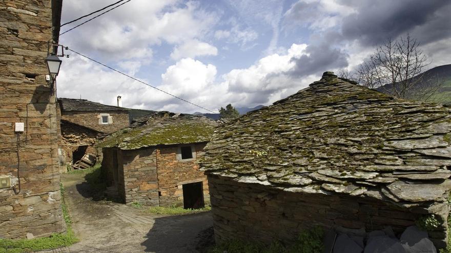 La carretera de Argul, en Pesoz, cerrada tres días por obras