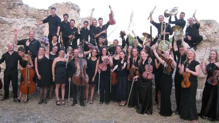 Una orquesta rusa recauda fondos contra el cáncer en Algar