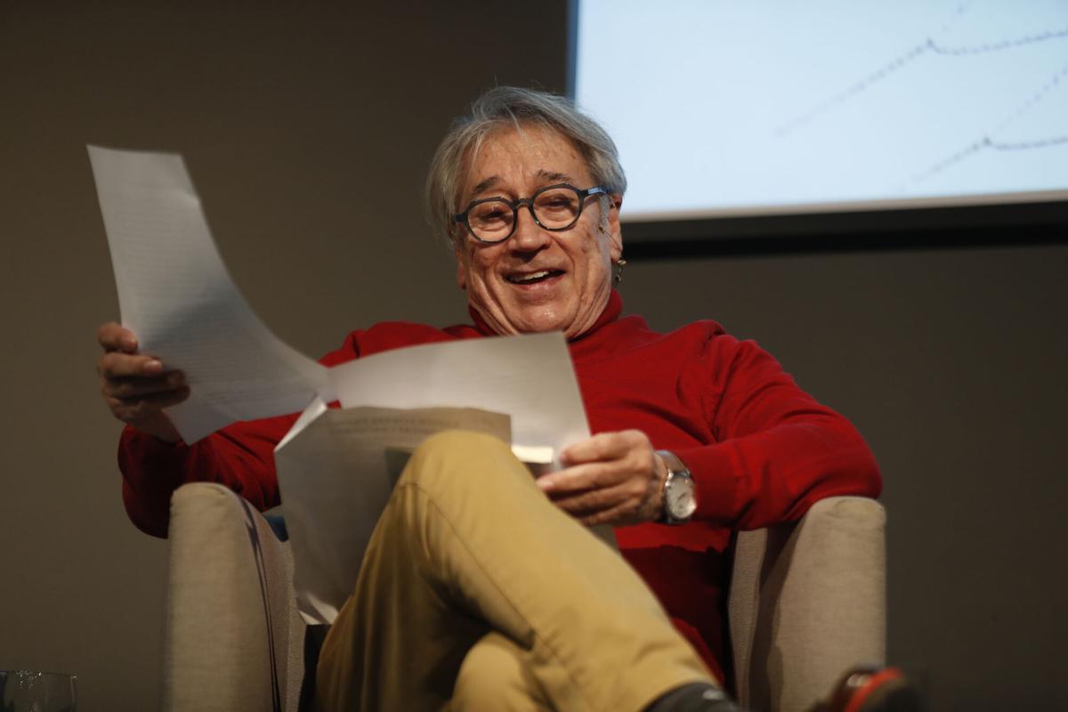 Fernando Franco durante la charla de Xabier Fortes en el Club Faro, en 2022