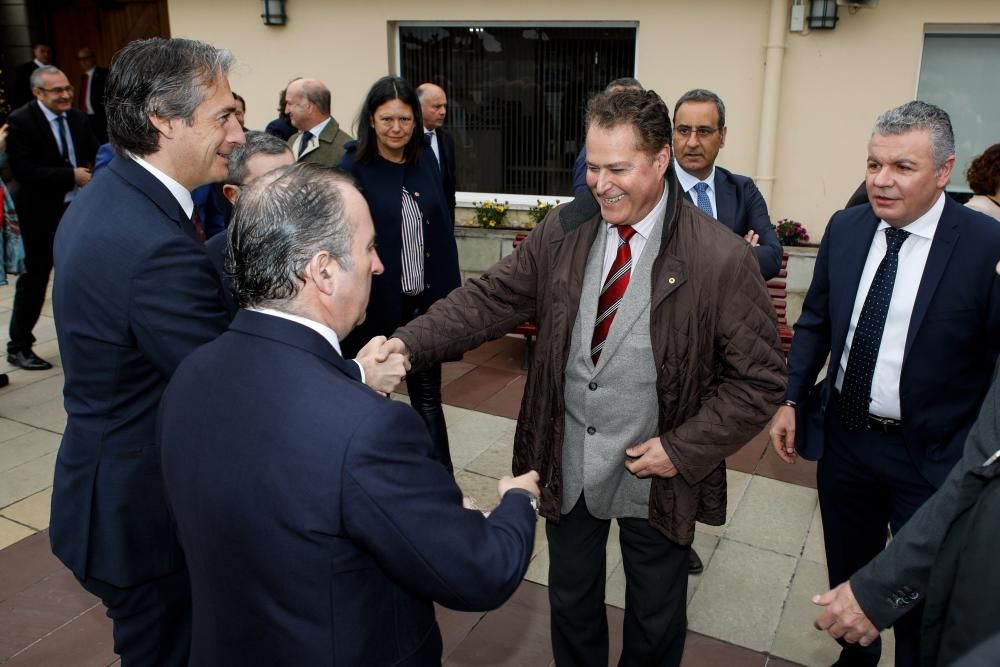 Íñigo de la Serna, de visita en Gijón