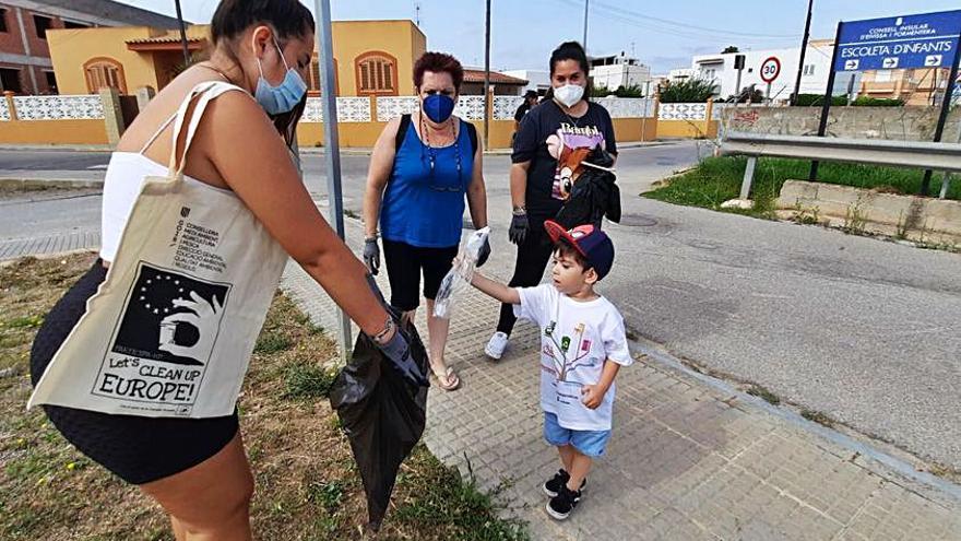 La ‘escoleta’ de ses Païsses se apunta al ‘Clean Up Day’