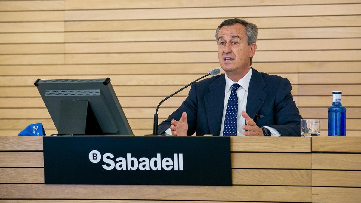 El Sabadell guanya el 22% menys i anuncia noves retallades de despeses
