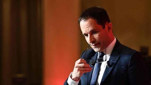 Hamon, en su comparecencia en la noche electoral