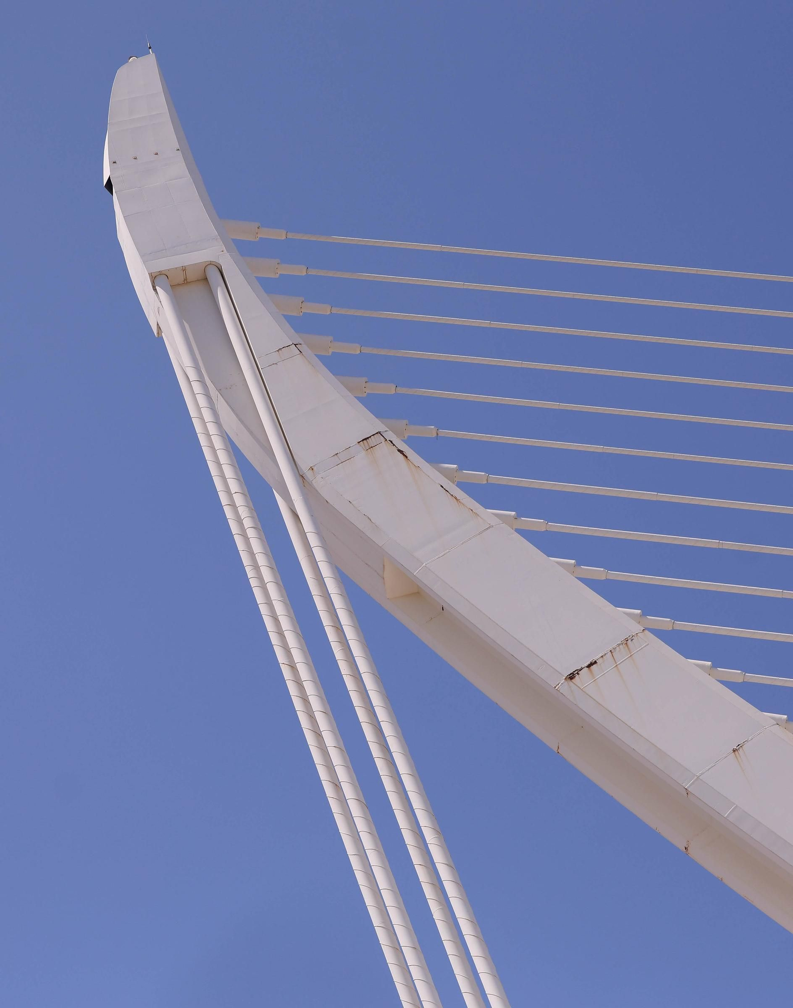 A reparación el puente atirantado de l'Assut de l'Or