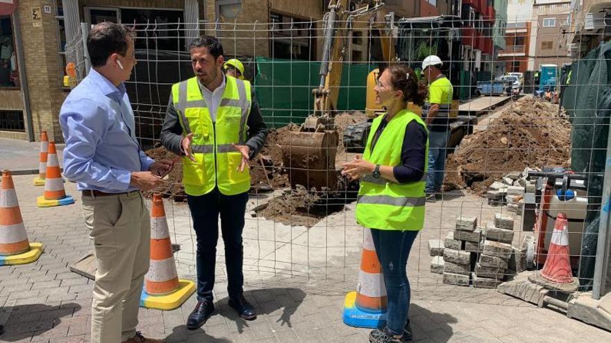 El Ayuntamiento renueva cuarenta colectores del barrio de  San Gregorio