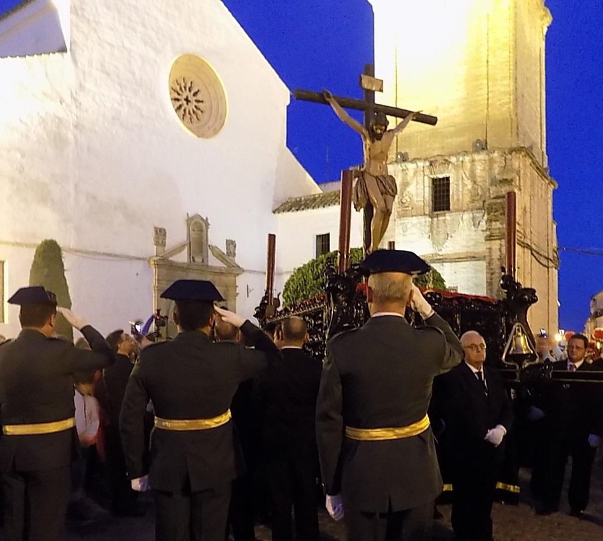 Cristo de la Buena Muerte en su procesión el Viernes Santo.