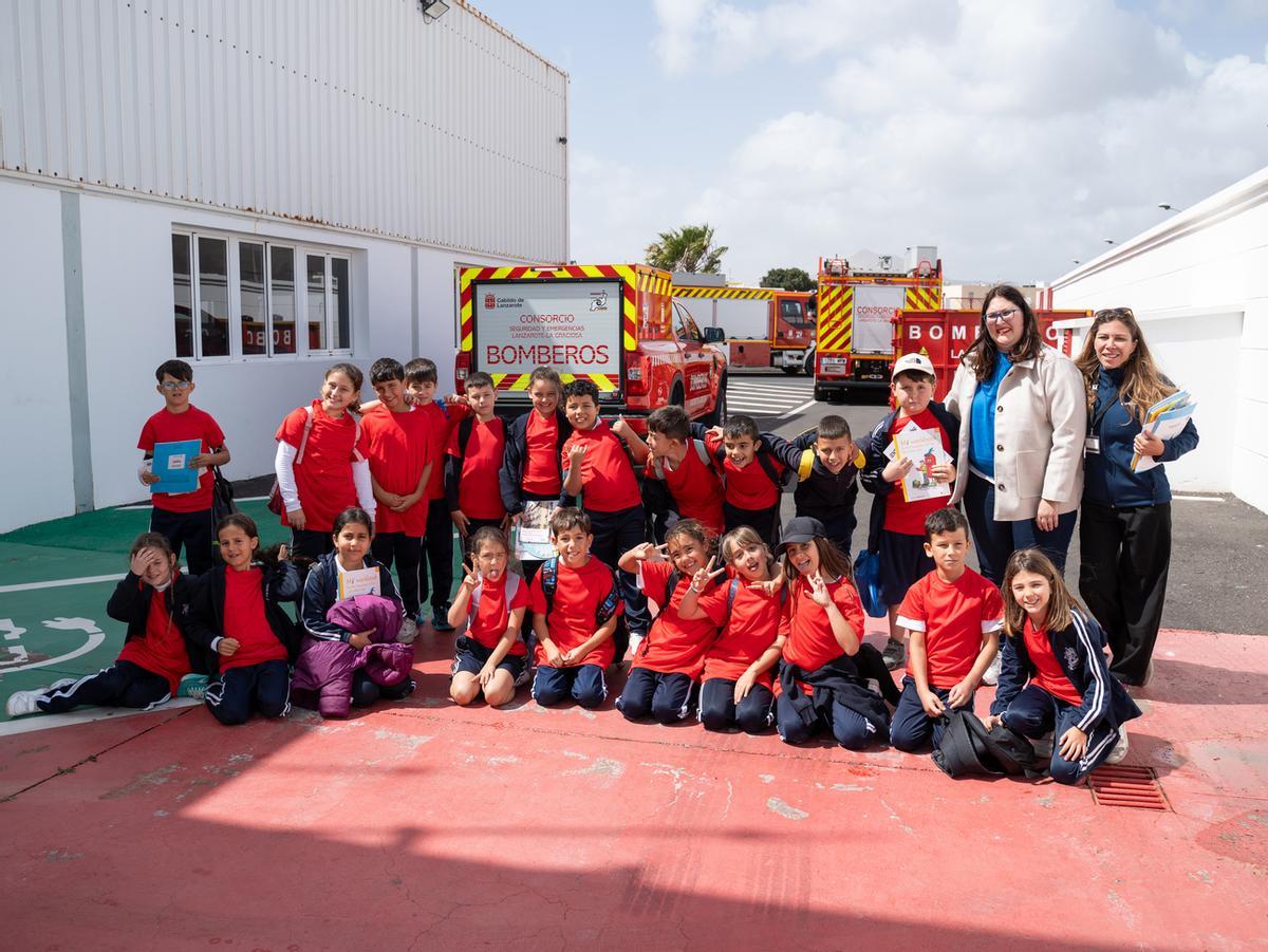 Jornadas educativas por el 35º aniversario de los bomberos de Lanzarote