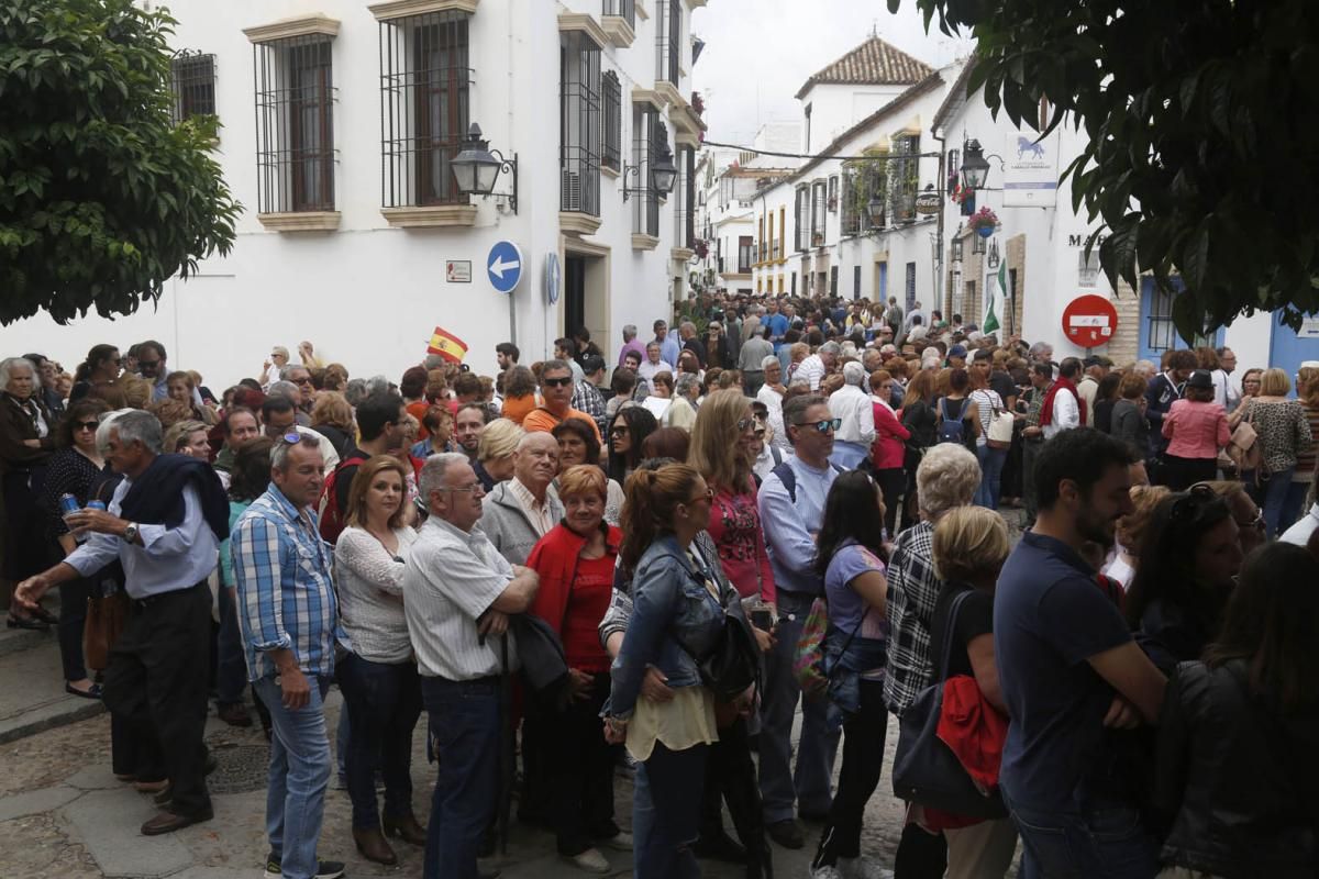 Fotogalería / Una multitud visita los patios el último sábado de la fiesta