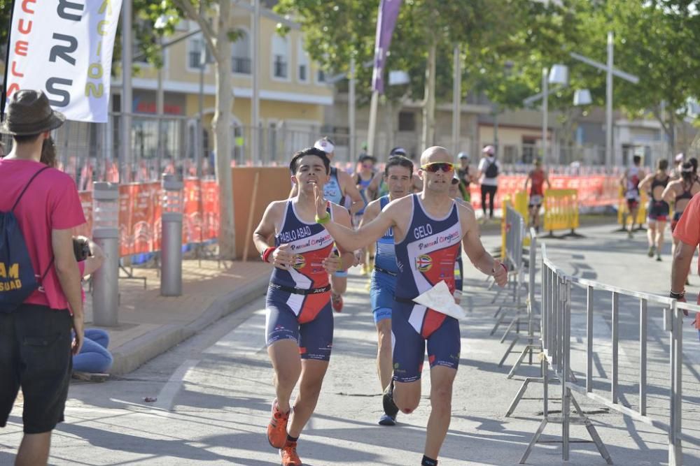 Llegada a la meta del Triatlón Villa de Fuente Álamo