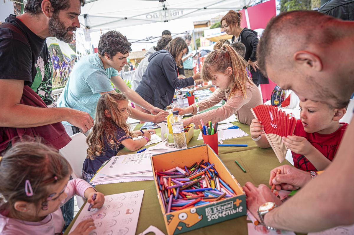 Fiesta solidaria de El Periódico en favor de Fundesplai en el Tibidabo