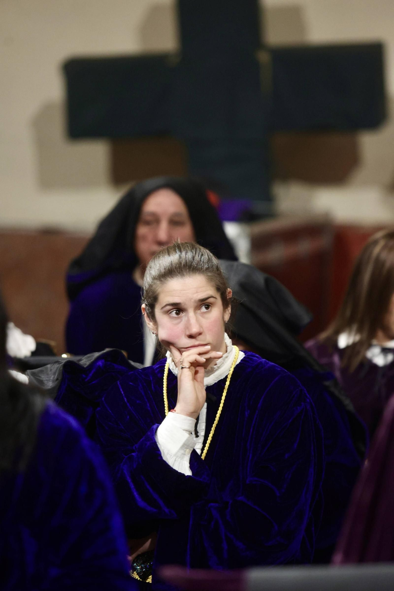 La lluvia chafa al Señor de Oviedo y obliga a suspender la procesión del Nazareno