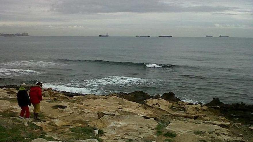 El Puerto espera 15 barcos para cargar 60.000 toneladas de sal