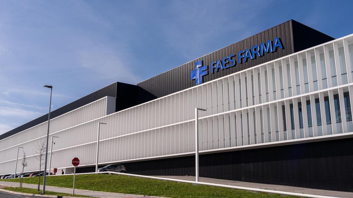 Una planta de Faes Farma en Derio (Bizkaia)