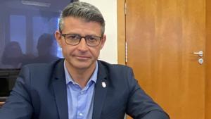 L’alcalde d’Almussafes abandona el PSPV, però continuarà com a regidor