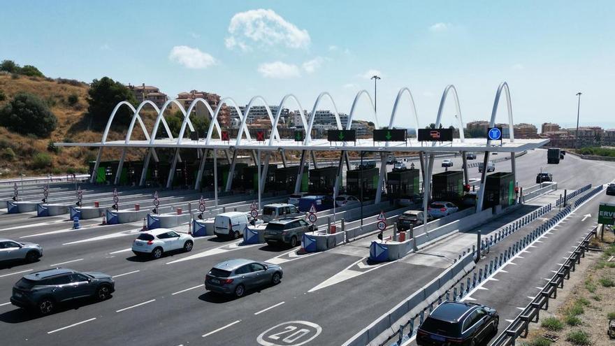 La autopista AP-7 de la Costa del Sol en Málaga alerta de un intento de estafa por SMS para cobrar peajes que suplanta a la DGT: 