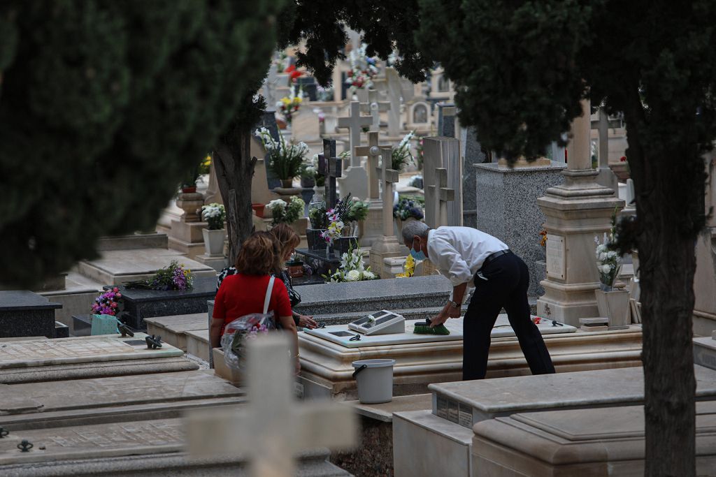 Cementerio de Los Remedios de Cartagena en el Día de Todos los Santos
