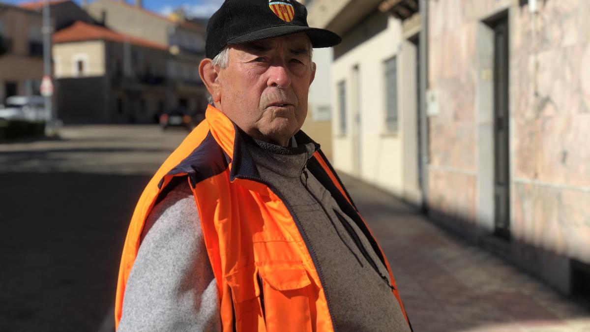 Genaro Téllez posa en Valverde del Fresno.