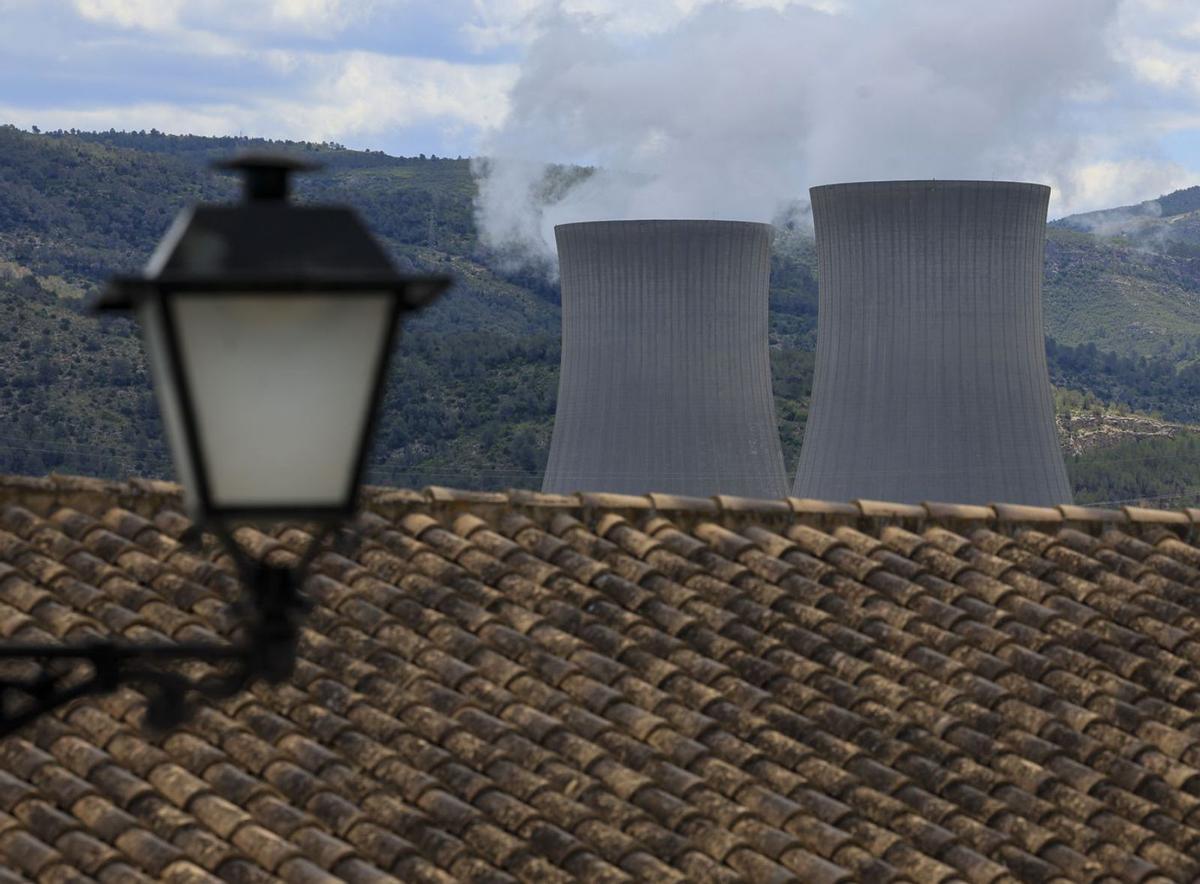 Les rebaixes fiscals centren la disputa pel final de les nuclears Les rebaixes fiscals centren la disputa pel final de les nuclears