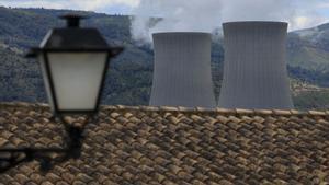 Les rebaixes fiscals centren la disputa pel final de les nuclears