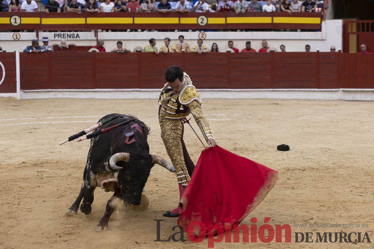 Tarde histórica en Abarán con la alternativa de José María Trigueros y el indulto de Tomás Rufo, junto a Castella salieron a hombros