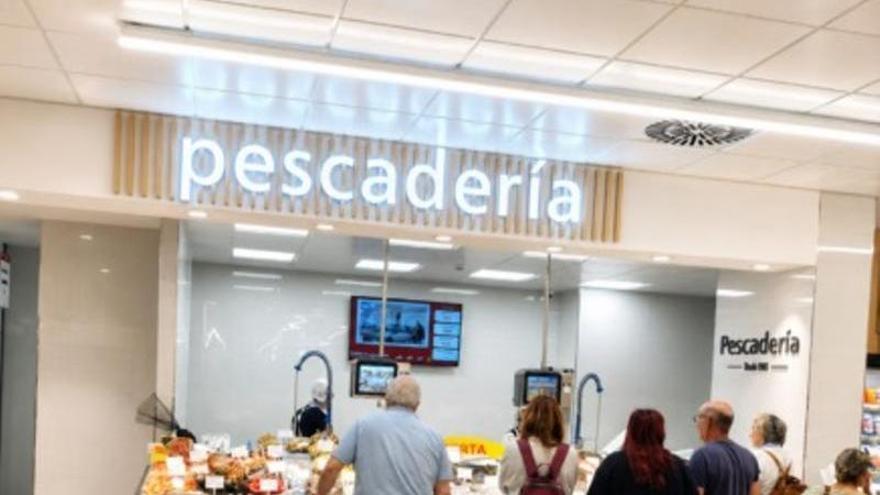 Froiz abre un nuevo supermercado en Sanxenxo con 2.125 metros cuadrados, platos preparados y cafetería