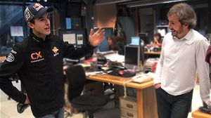 El campió del món de Moto2, a la redacció d’EL PERIÓDICO.