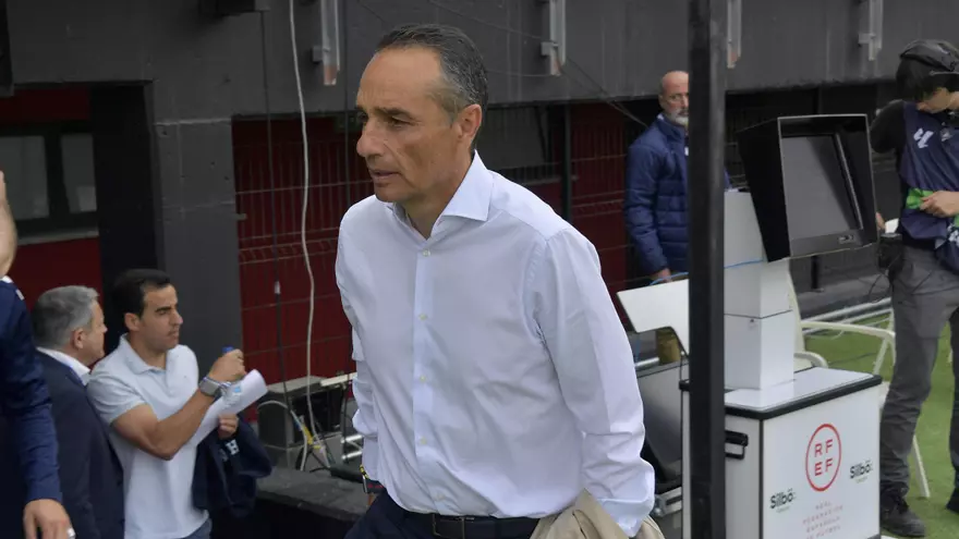 Oltra se despide del Eldense: "Deseo de corazón que este club vuelva al lugar donde merece estar"