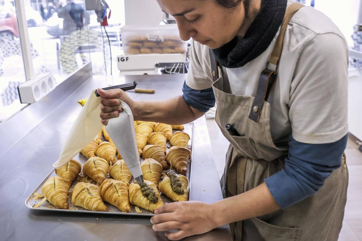 PALMA, REPORTAJE SOBRE LA NUEVA APERTURA DE LA TIENDA DE UCO BAKERY EN LA PLAZA MADRID.