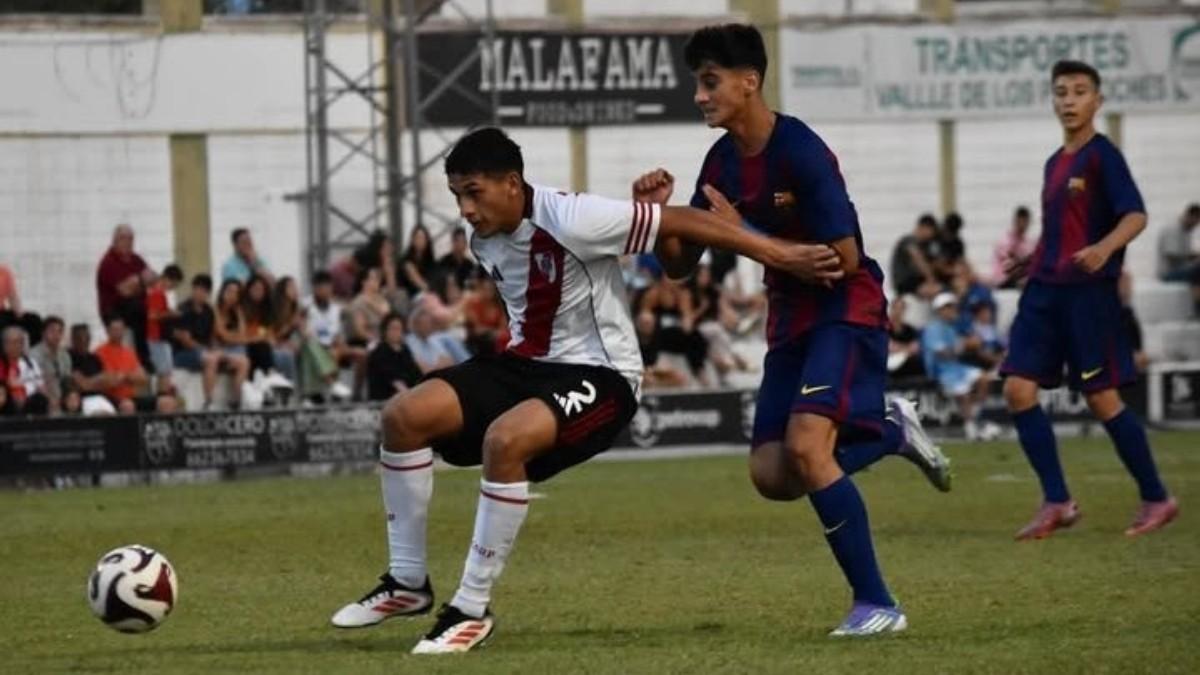 Genís Clua realizó una gran labor ante River