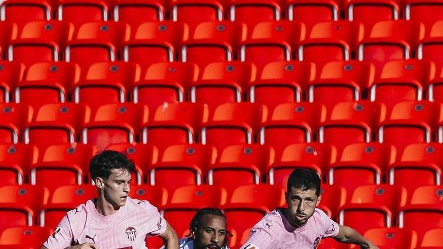 La demarcación maldita en el Valencia CF: Monferrer, lesionado