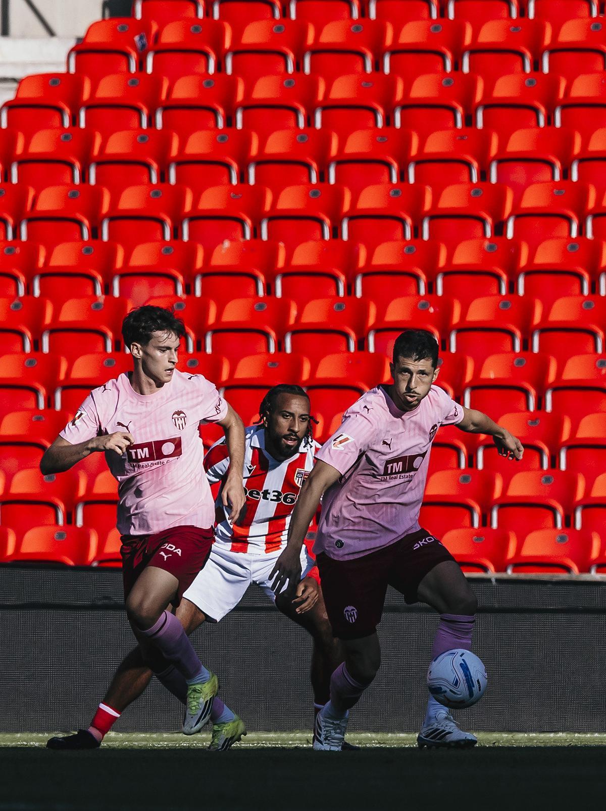 Guido y Monferrer en el Stoke City - Valencia CF