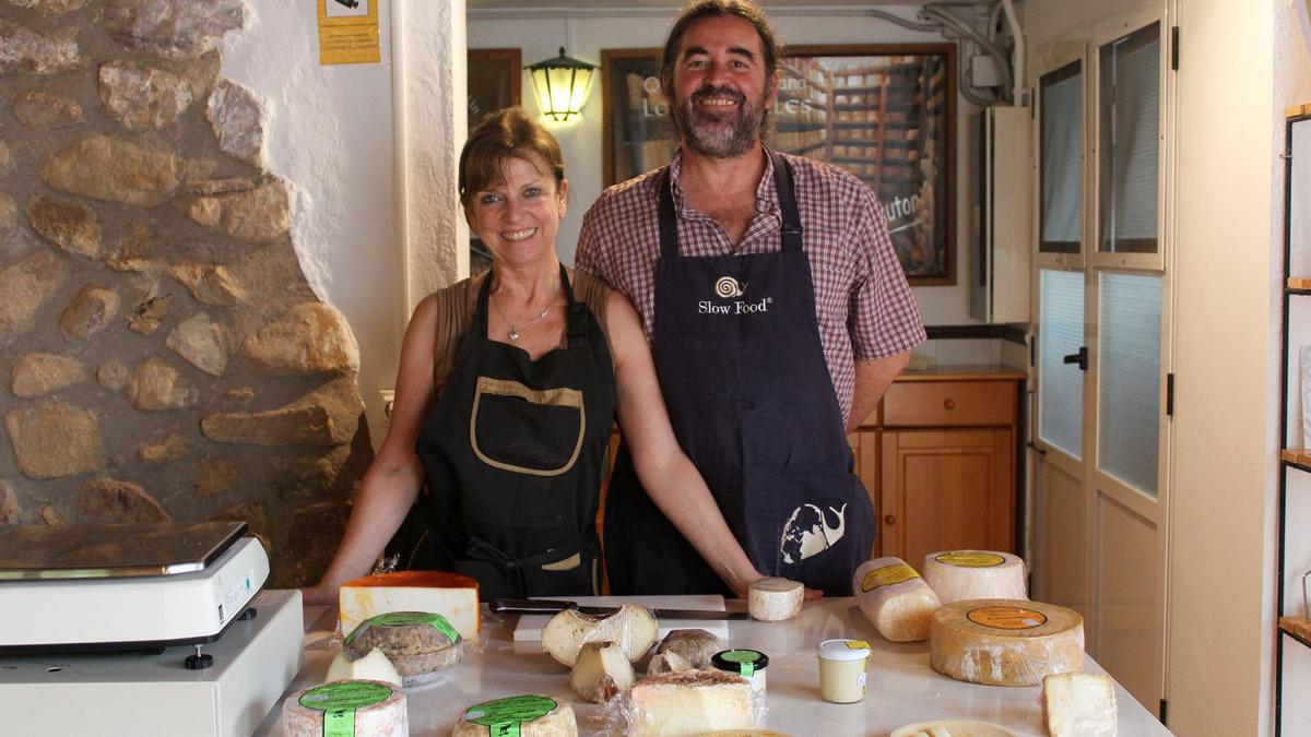 Angel y Mayte, quesería Los Corrales