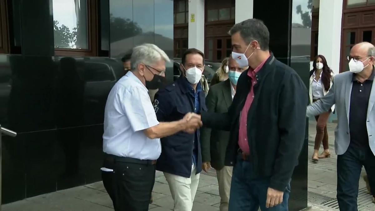 Pedro Sánchez viaja a La Palma para seguir la situación del volcán