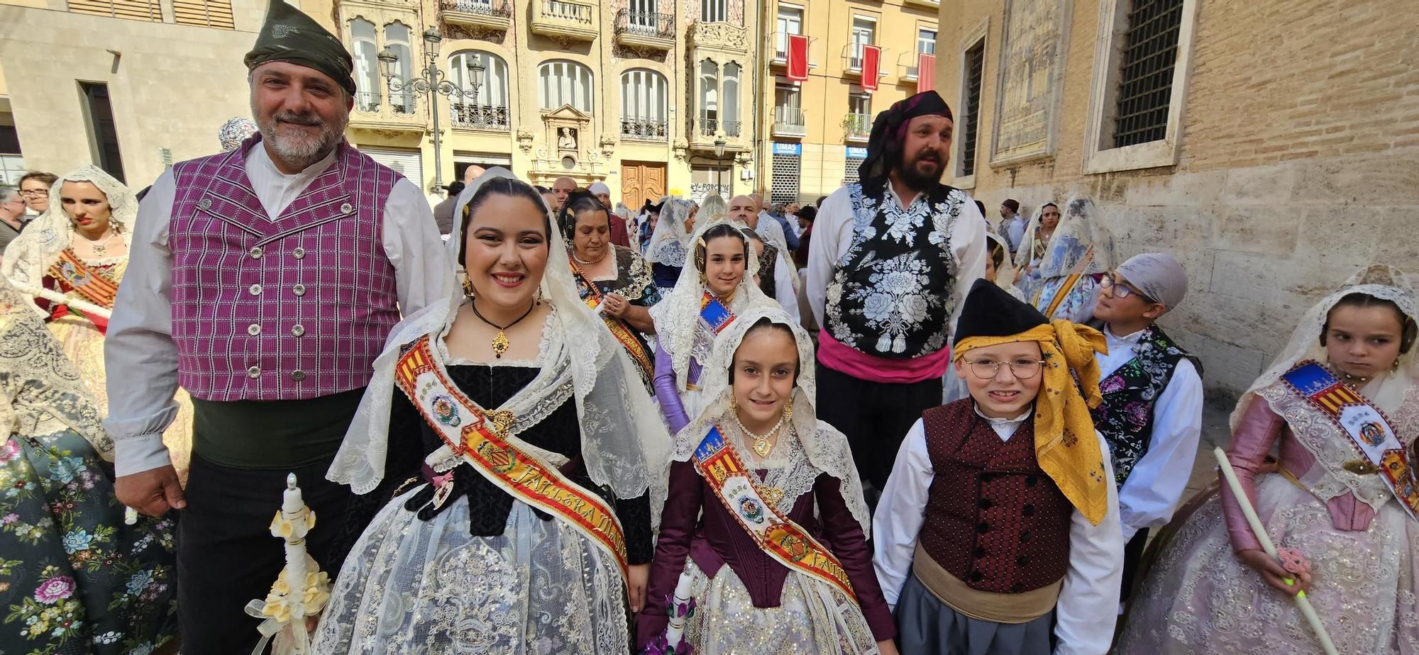 Las comisiones de falla en la Procesión de la Virgen (1/5)