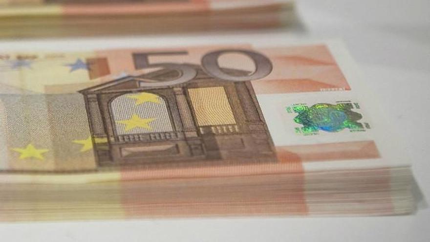 Detenidos por colar billetes de 50 euros falsos a vendedores de la ONCE