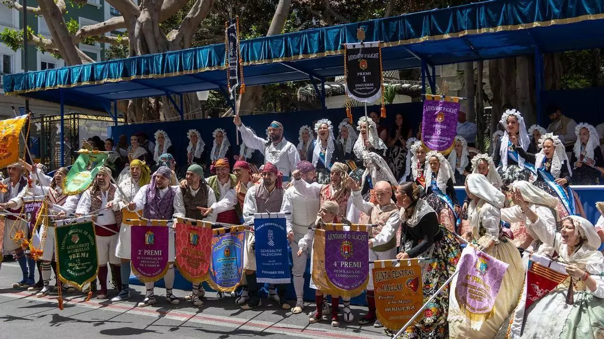 El Ayuntamiento de Alicante cierra la puerta a volver a elegir al jurado de Especial pese a la petición mayoritaria de las hogueras