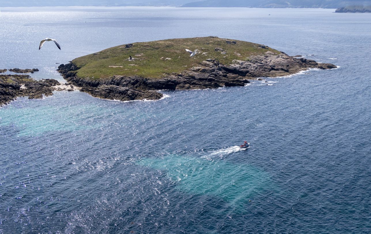 Islas Sisargas en la costa de la muerte en Galicia.