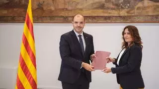 Vilagrà fa el traspàs de Presidència al nou conseller Albert Dalmau