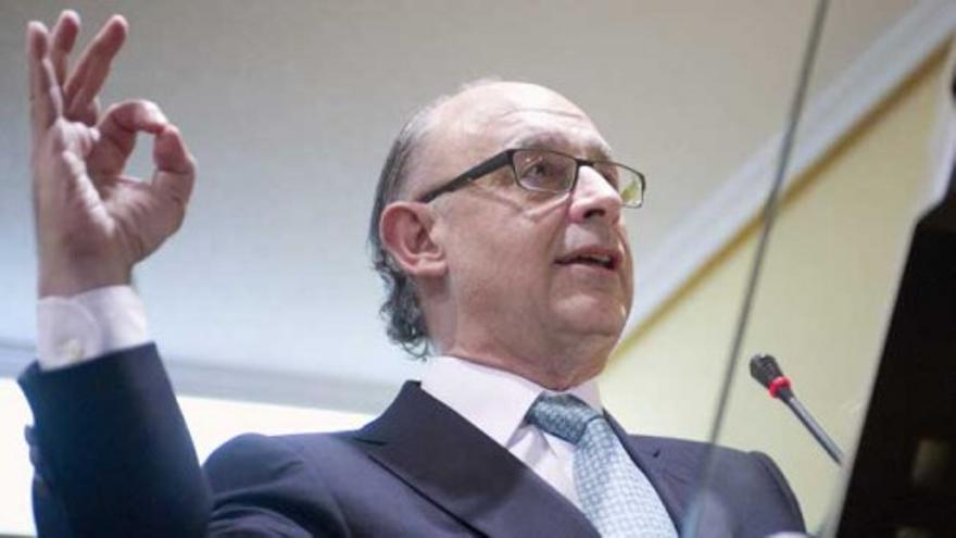 Montoro: "No tendré complejos en exigir que las CC.AA cumplan los objetivos de déficit"