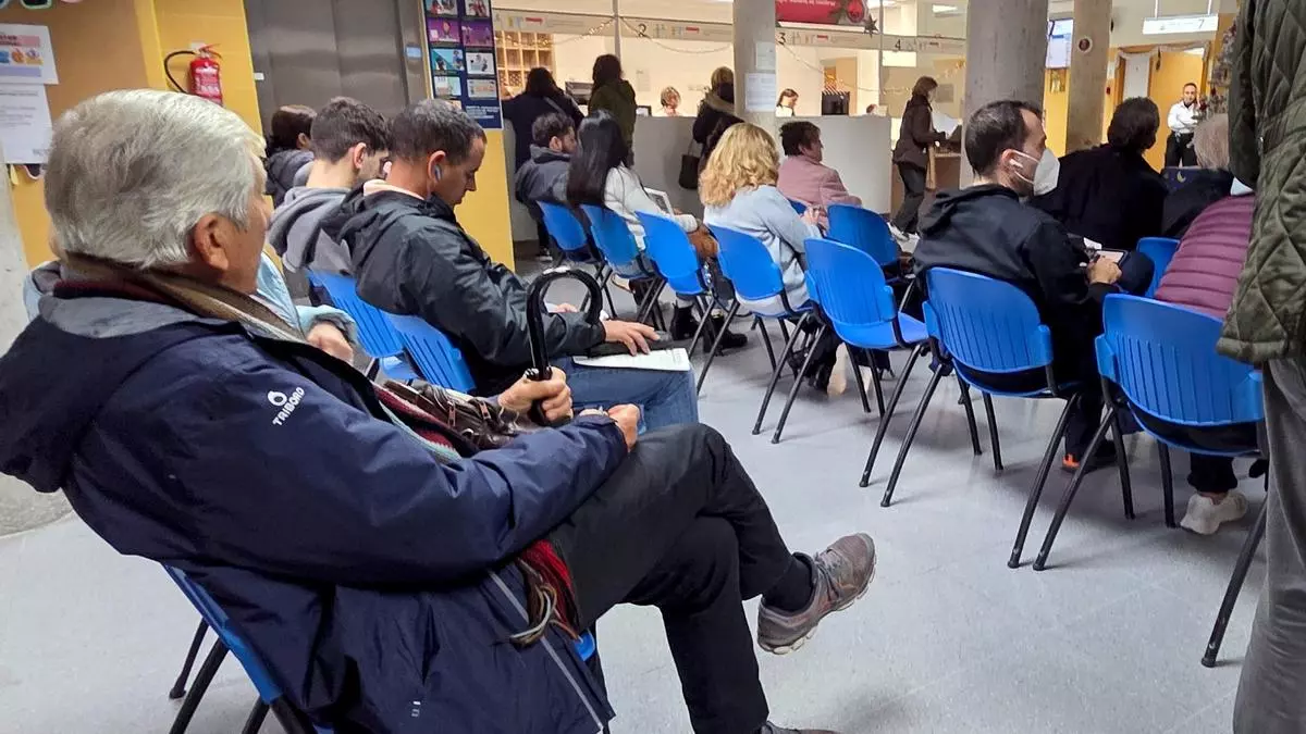 Centro de salud de San Blas de Alicante: un lugar donde apenas te cogen el teléfono