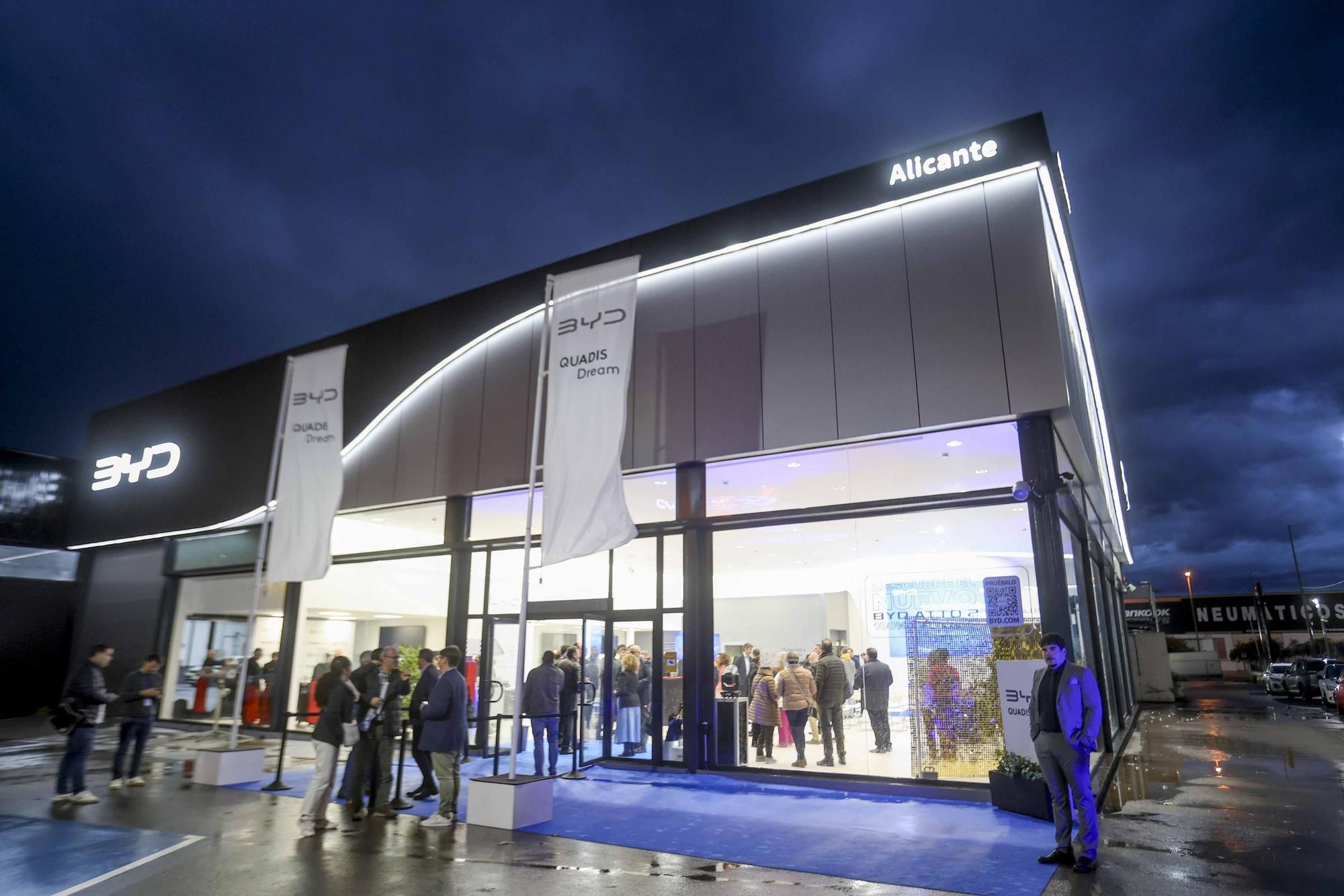 QUADIS Dream inaugura el primer centro BYD en Alicante.